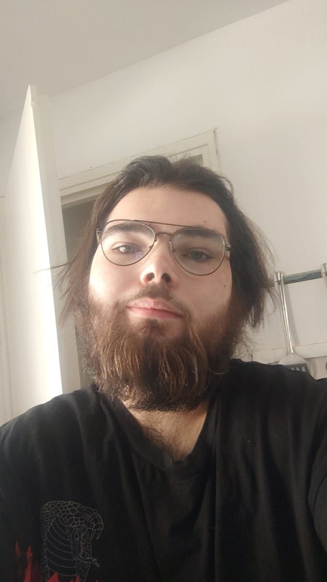 Profil de Adlan
